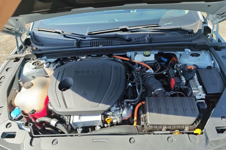 Used Geely Galaxy L6 2024 125km PLUS Dragon Edition Engine Bay