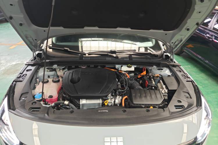Used Geely Galaxy L6 2024 125km PLUS Dragon Edition Engine Bay