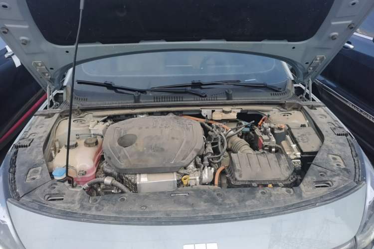 Used Geely Galaxy L6 2024 125km PLUS Dragon Edition Engine Bay