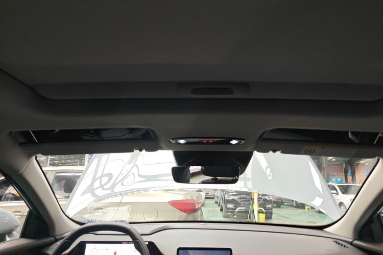 Used Geely Galaxy L6 2024 125km PLUS Dragon Edition Headliner