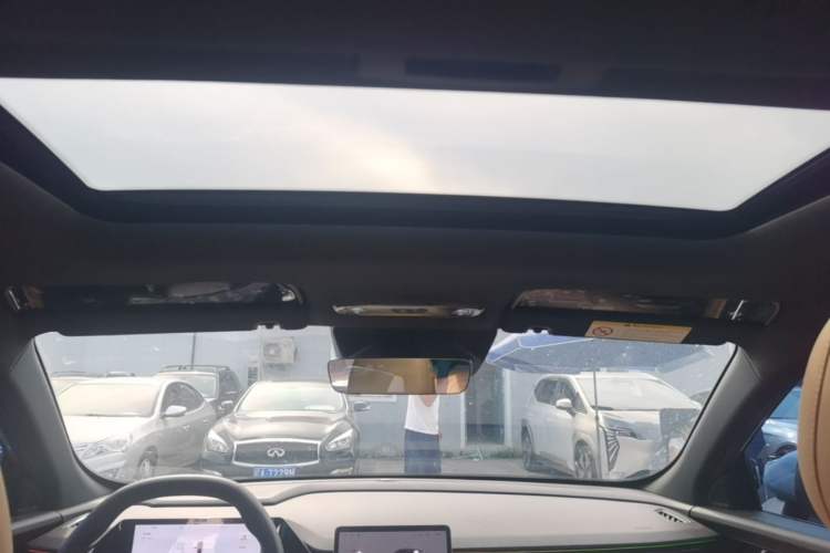 Used Geely Galaxy L6 2024 125km PLUS Dragon Edition Headliner