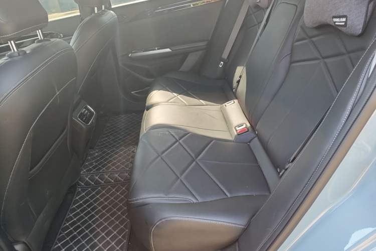 Used Geely Galaxy L6 2024 125km PLUS Dragon Edition Left Rear Seat