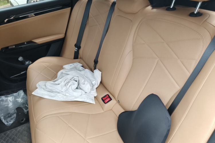 Used Geely Galaxy L6 2024 125km PLUS Dragon Edition Left Rear Seat