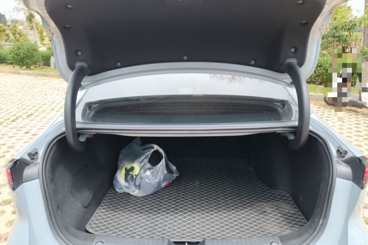 Used Geely Galaxy L6 2024 125km PLUS Dragon Edition Trunk