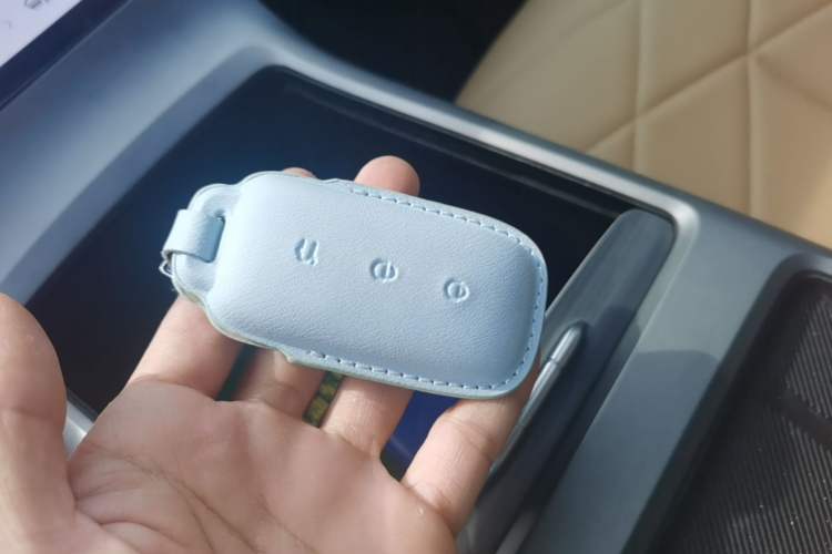 Used Geely Galaxy L6 2024 125km PLUS Dragon Edition Vehicle Key