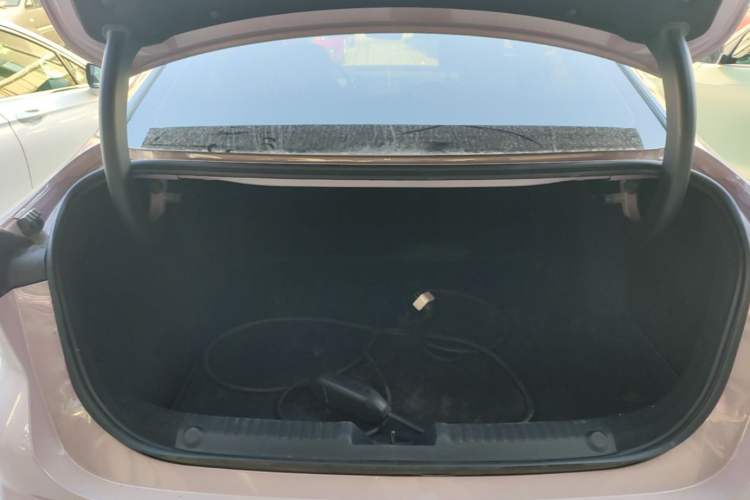 Used Geely Galaxy L6 2024 125km Creative Edition Trunk