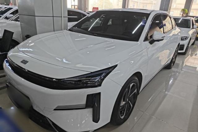 Used Geely Galaxy L6 2024 125km PLUS Dragon Edition