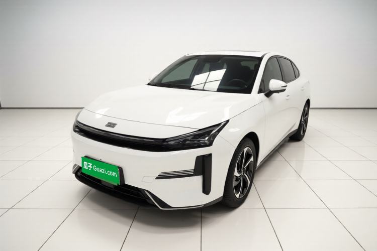Geely Galaxy L6 2024 125km PLUS Dragon Edition