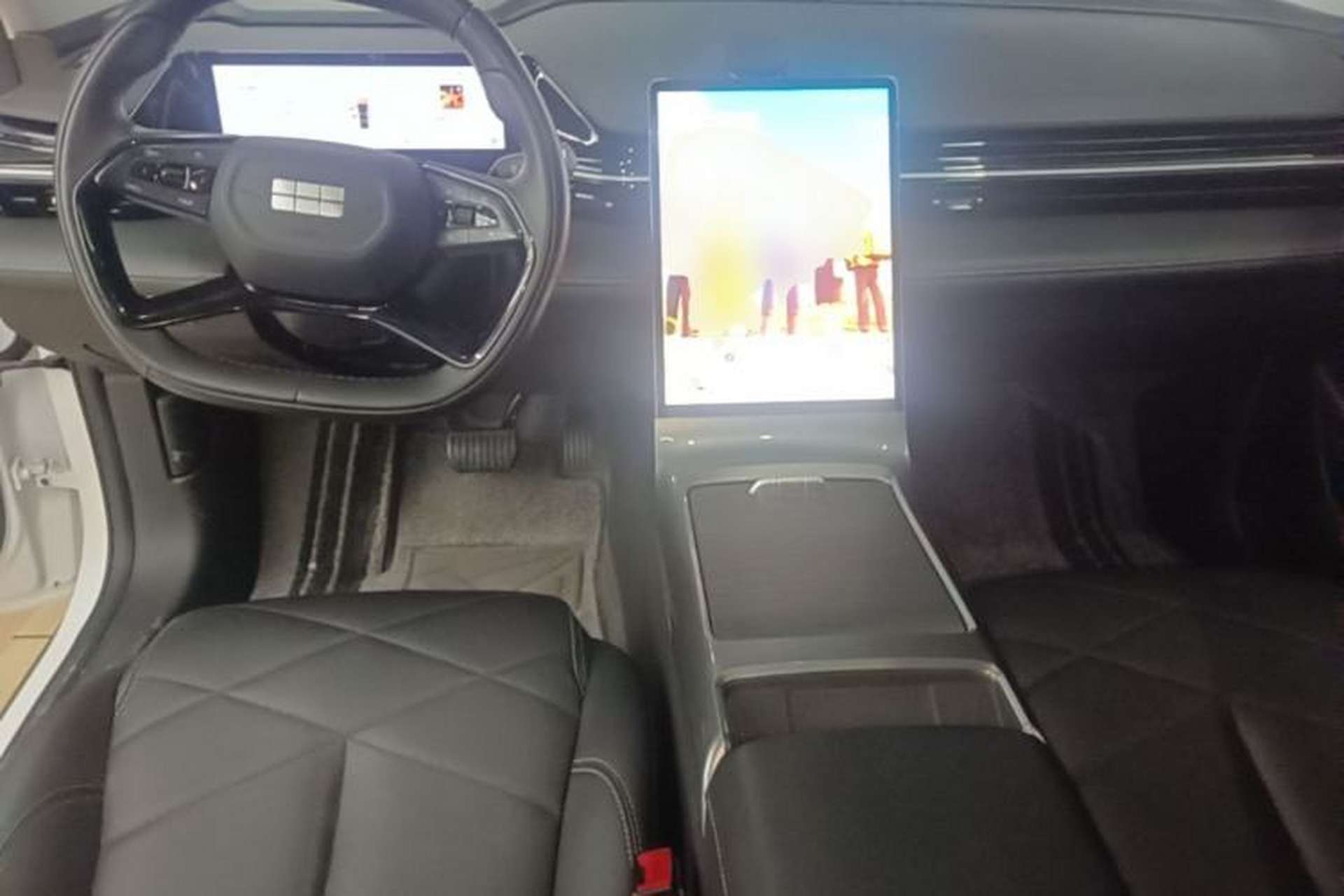 Used Geely Galaxy L6 2024 125km PLUS Dragon Edition Center Console