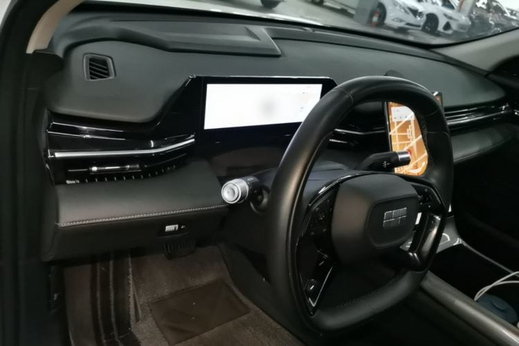 Used Geely Galaxy L6 2024 125km PLUS Dragon Edition Center Console