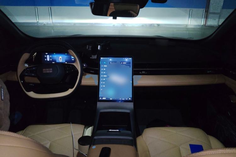 Used Geely Galaxy L6 2024 125km PLUS Dragon Edition Center Console