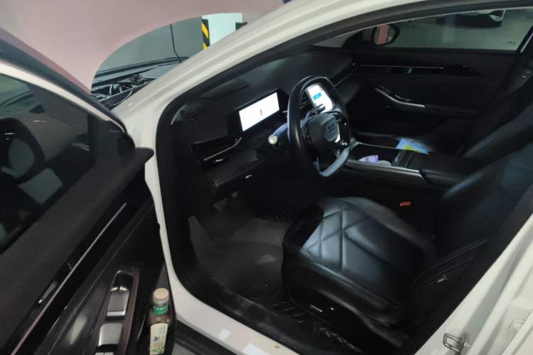 Used Geely Galaxy L6 2024 125km PLUS Dragon Edition Driver Seat