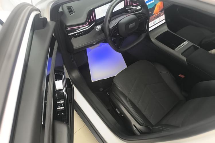 Used Geely Galaxy L6 2024 125km Creative Edition Driver Seat