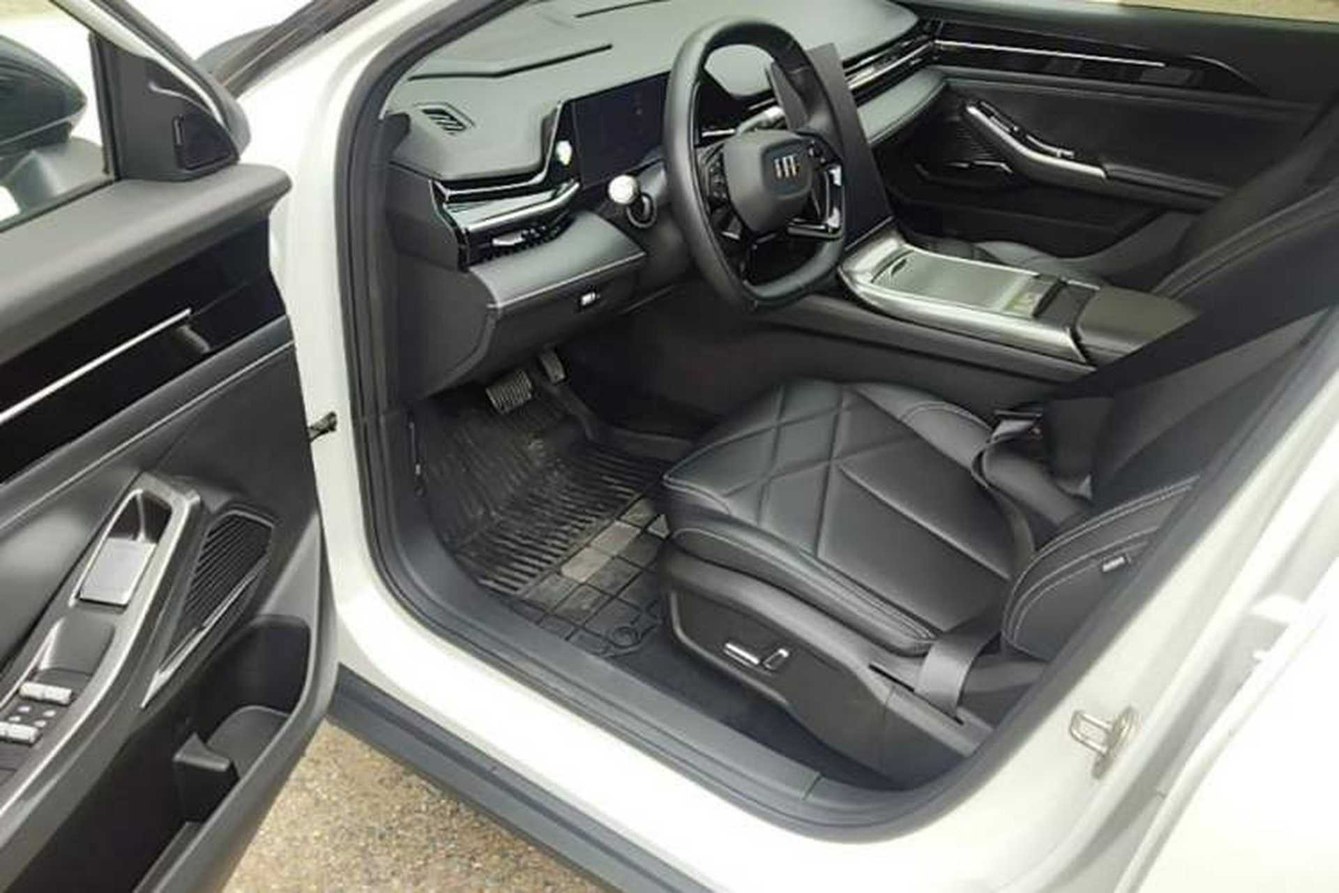 Used Geely Galaxy L6 2024 125km PLUS Dragon Edition Driver Seat