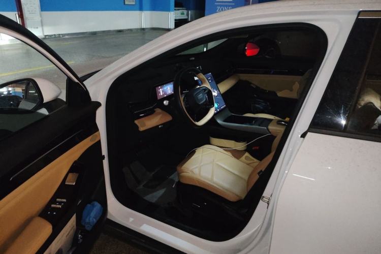 Used Geely Galaxy L6 2024 125km PLUS Dragon Edition Driver Seat