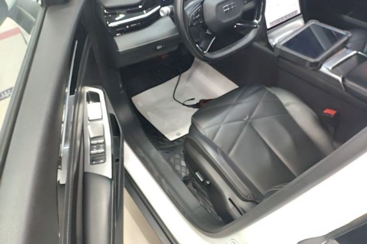 Used Geely Galaxy L6 2024 125km PLUS Dragon Edition Driver Seat
