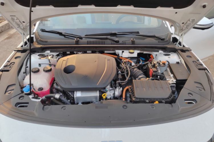 Used Geely Galaxy L6 2024 125km PLUS Dragon Edition Engine Bay