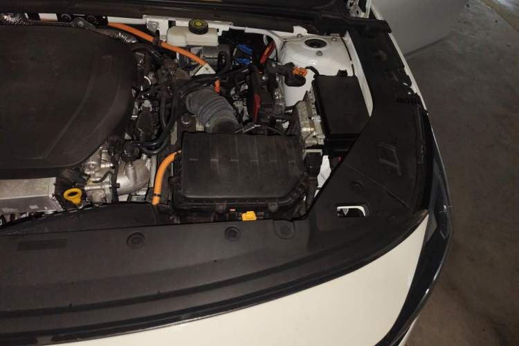 Used Geely Galaxy L6 2024 125km PLUS Dragon Edition Engine Bay Left