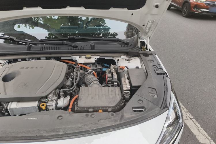 Used Geely Galaxy L6 2024 125km PLUS Dragon Edition Engine Bay Left