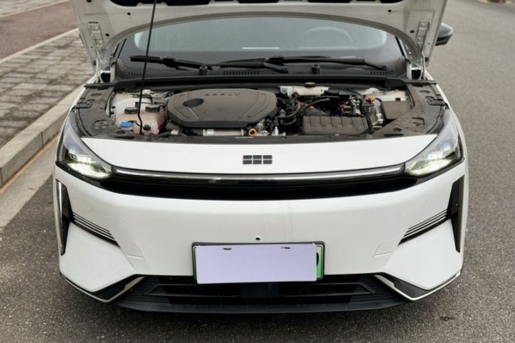 Used Geely Galaxy L6 2024 125km PLUS Dragon Edition Engine Bay