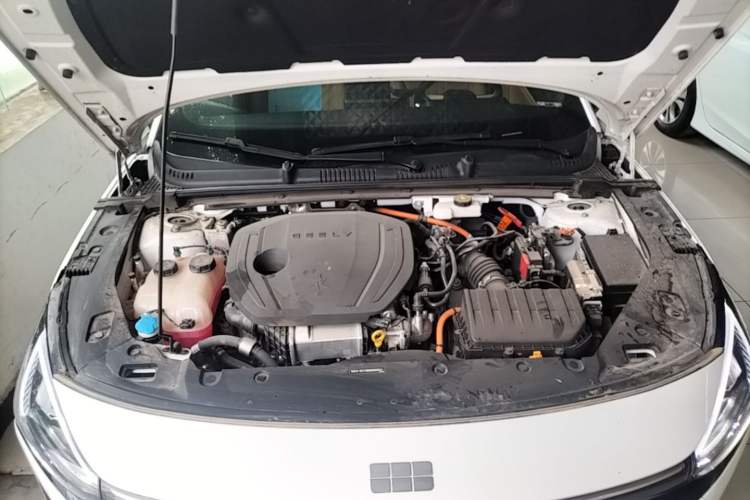 Used Geely Galaxy L6 2024 125km PLUS Dragon Edition Engine Bay
