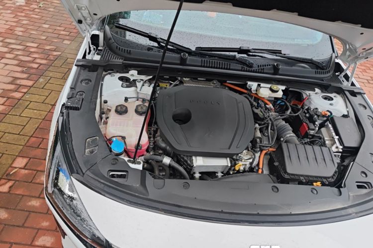 Used Geely Galaxy L6 2024 125km PLUS Dragon Edition Engine Bay Right