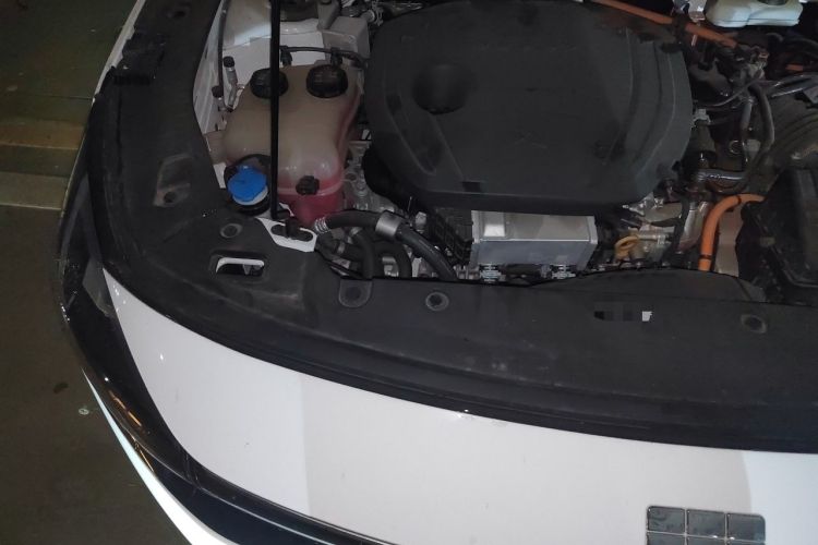 Used Geely Galaxy L6 2024 125km PLUS Dragon Edition Engine Bay Right