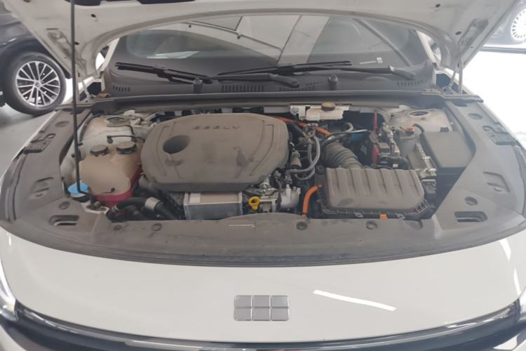 Used Geely Galaxy L6 2024 125km PLUS Dragon Edition Engine Bay