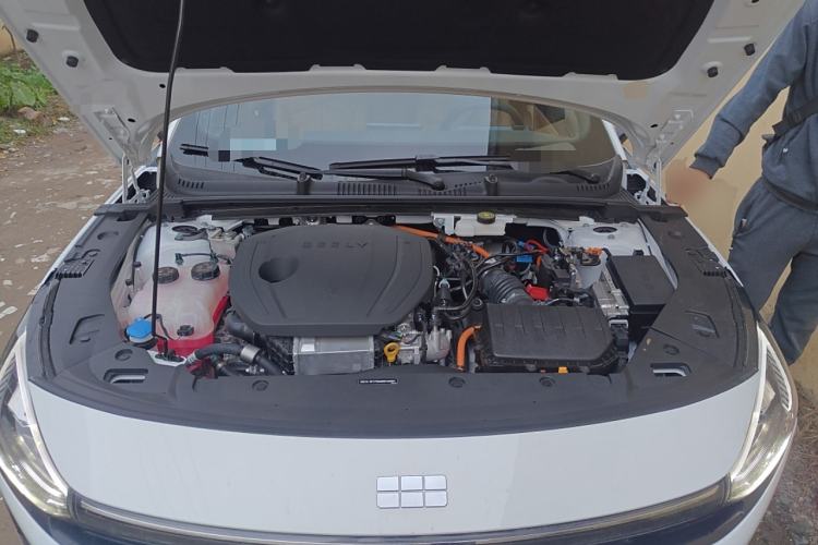 Used Geely Galaxy L6 2024 125km PLUS Dragon Edition Engine Bay