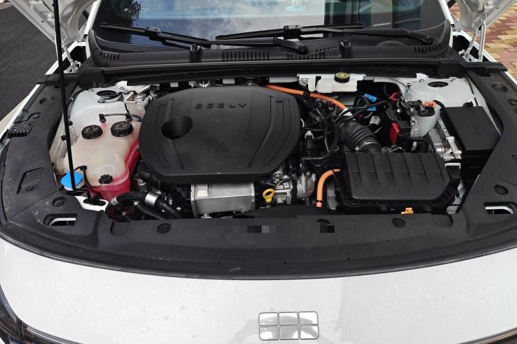 Used Geely Galaxy L6 2024 125km PLUS Dragon Edition Engine Bay