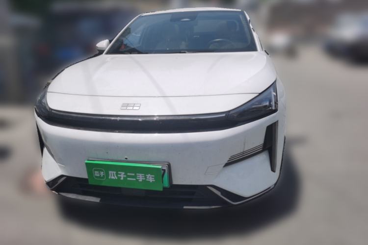 Used Geely Galaxy L6 2024 125km PLUS Dragon Edition Exterior 1