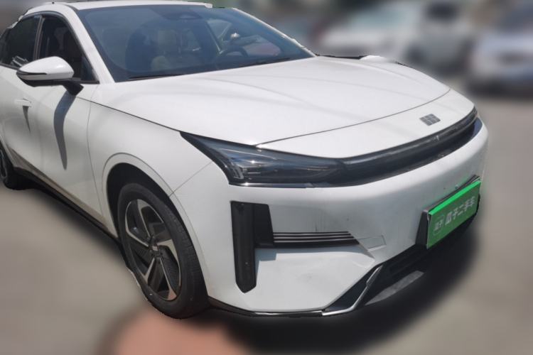Used Geely Galaxy L6 2024 125km PLUS Dragon Edition Exterior 2
