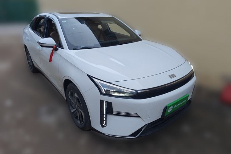 Used Geely Galaxy L6 2024 125km PLUS Dragon Edition Exterior 2