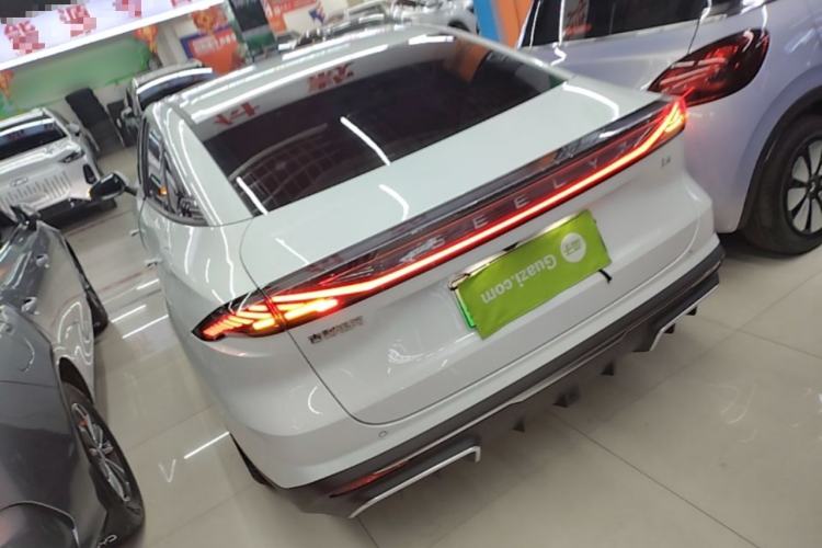 Used Geely Galaxy L6 2024 125km PLUS Dragon Edition Exterior 2