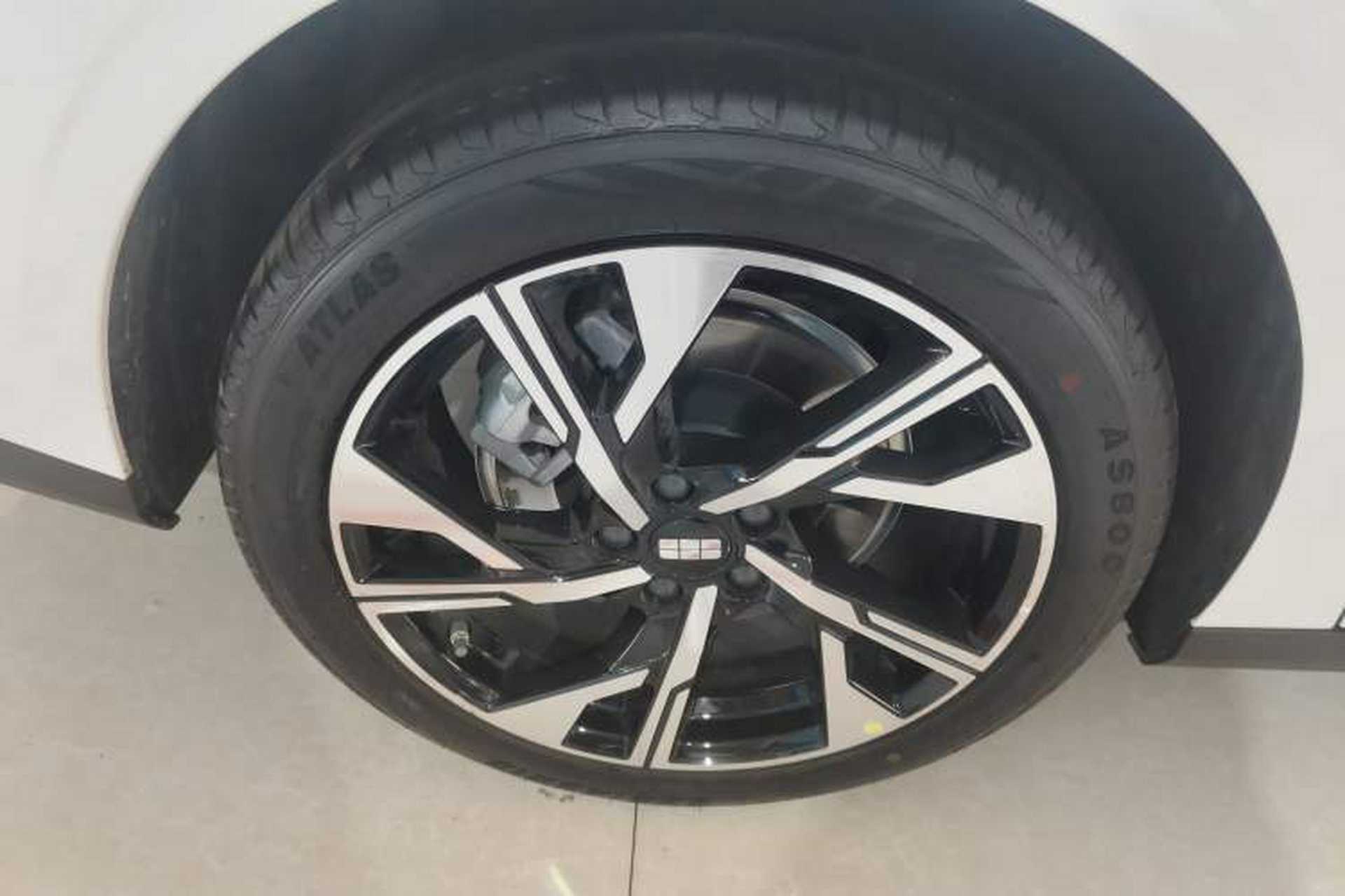 Used Geely Galaxy L6 2024 125km Creative Edition Exterior 5