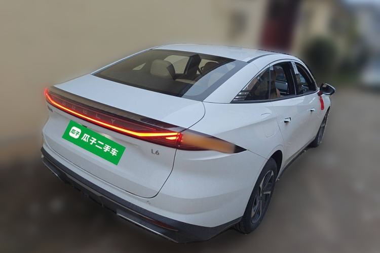 Used Geely Galaxy L6 2024 125km PLUS Dragon Edition Exterior 5