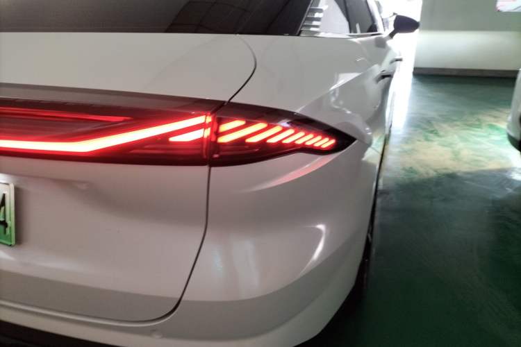 Used Geely Galaxy L6 2024 125km PLUS Dragon Edition Exterior 6