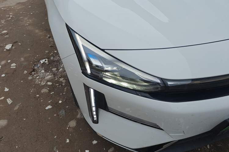 Used Geely Galaxy L6 2024 125km PLUS Dragon Edition Exterior 6