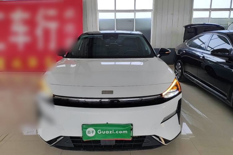 Used Geely Galaxy L6 2024 125km PLUS Dragon Edition Front