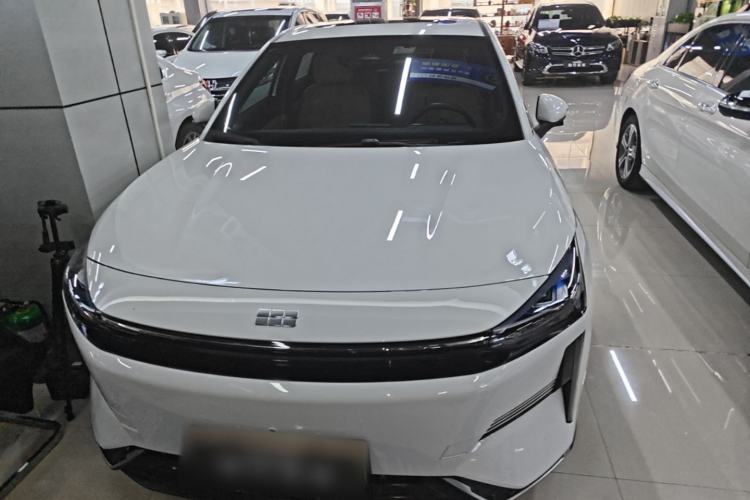 Used Geely Galaxy L6 2024 125km PLUS Dragon Edition Front