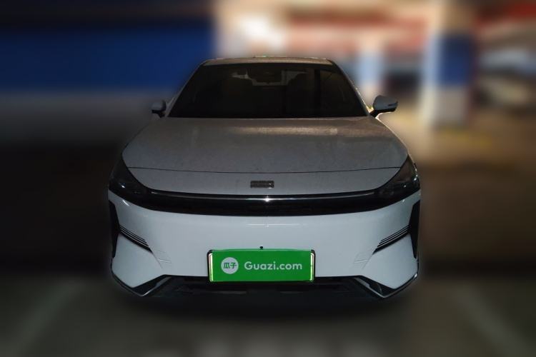 Used Geely Galaxy L6 2024 125km PLUS Dragon Edition Front