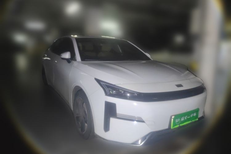 Used Geely Galaxy L6 2024 60km PLUS Dragon Edition Front Right 45 Deg