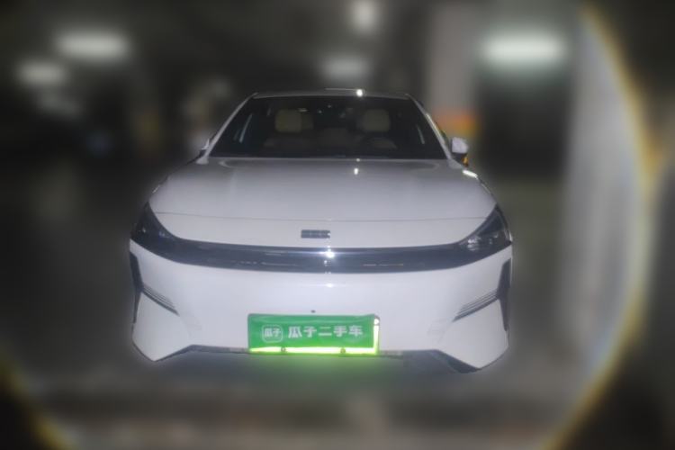 Used Geely Galaxy L6 2024 60km PLUS Dragon Edition Front