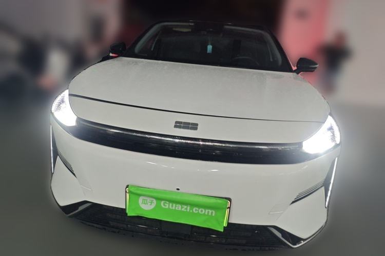 Used Geely Galaxy L6 2024 125km PLUS Dragon Edition Front