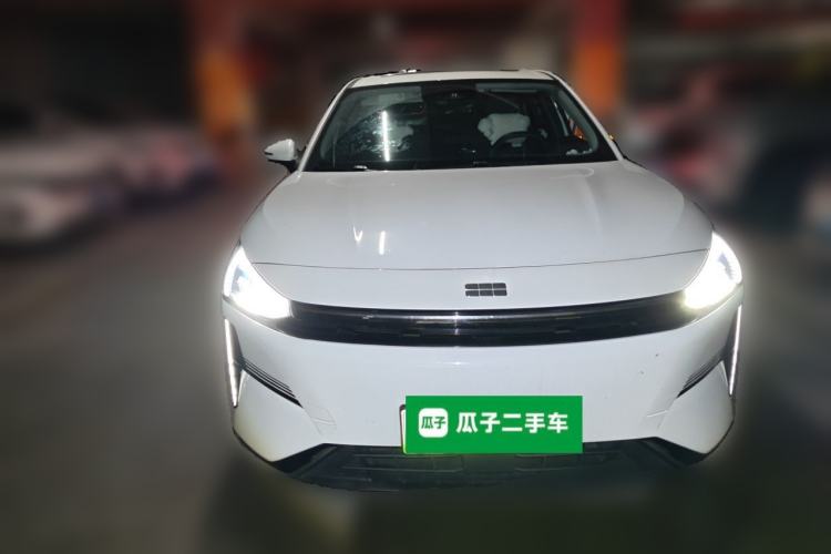 Used Geely Galaxy L6 2024 125km PLUS Dragon Edition Front