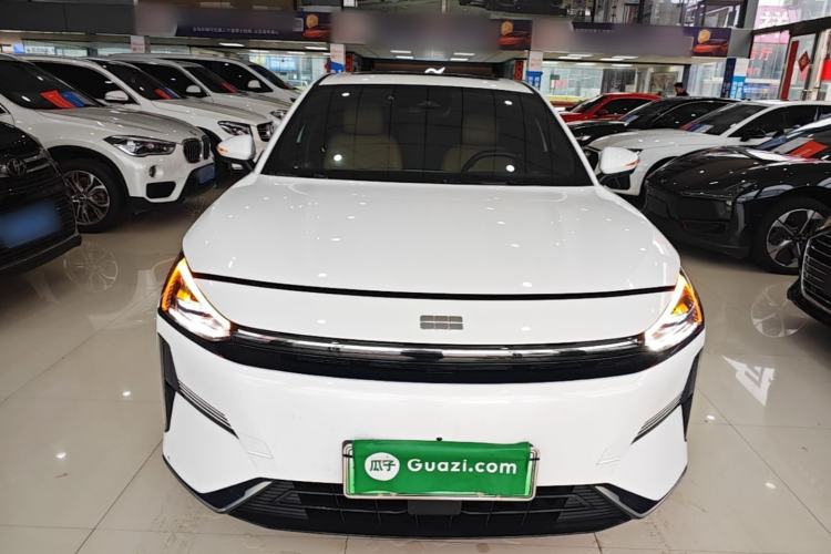 Used Geely Galaxy L6 2024 125km PLUS Dragon Edition Front