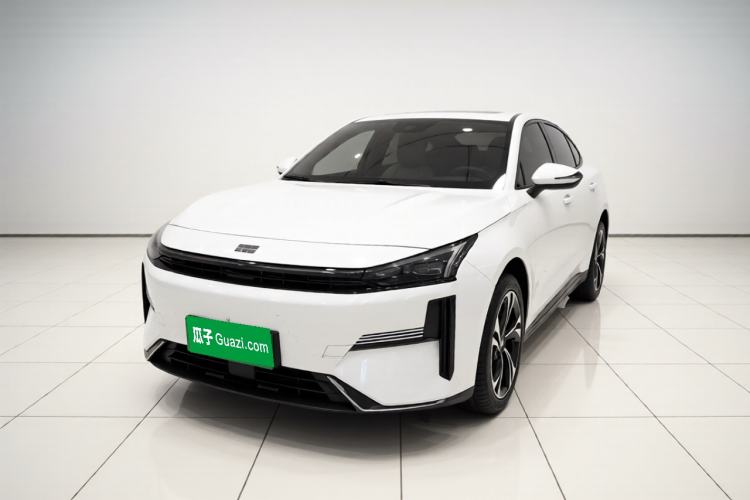 Geely Galaxy L6 2024 125km PLUS Dragon Edition