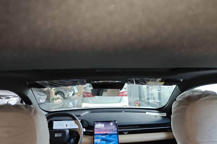 Used Geely Galaxy L6 2024 125km PLUS Dragon Edition Headliner