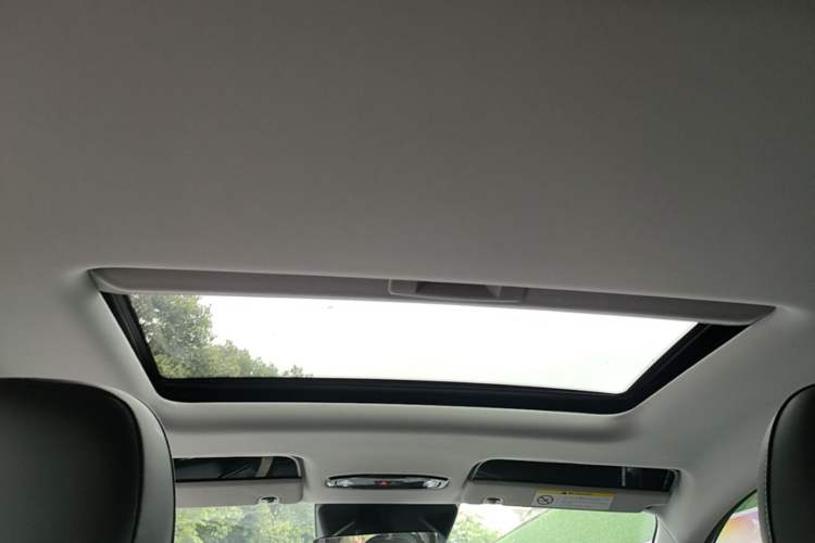 Used Geely Galaxy L6 2024 125km PLUS Dragon Edition Headliner