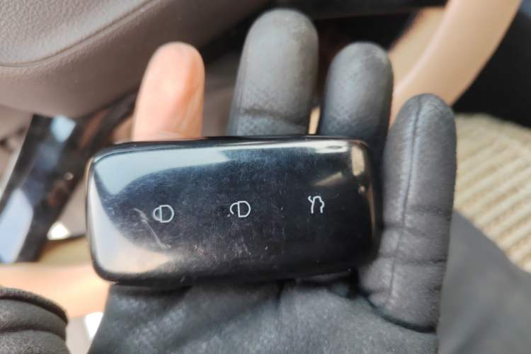 Used Geely Galaxy L6 2024 125km PLUS Dragon Edition Interior 1